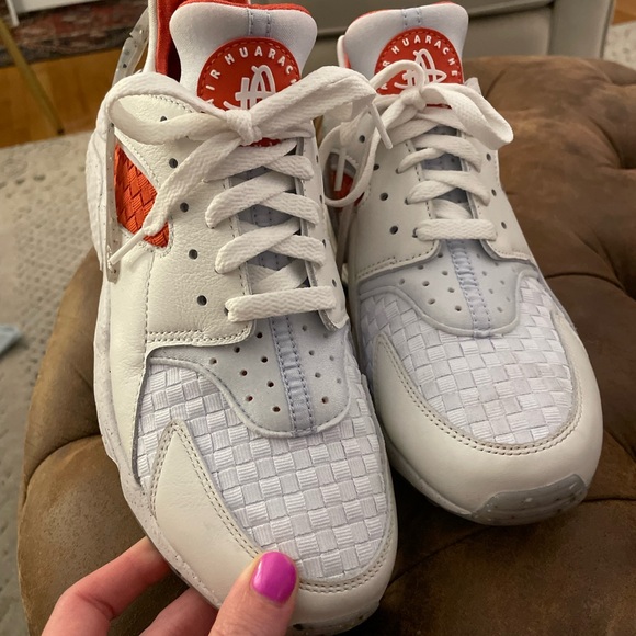 Nike Huarache - Picture 2 of 8